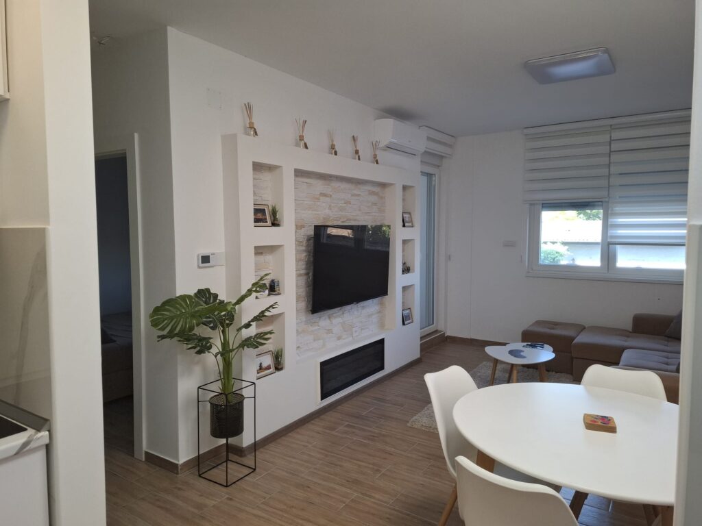 Stan na dan Ruma Apartmani Biser